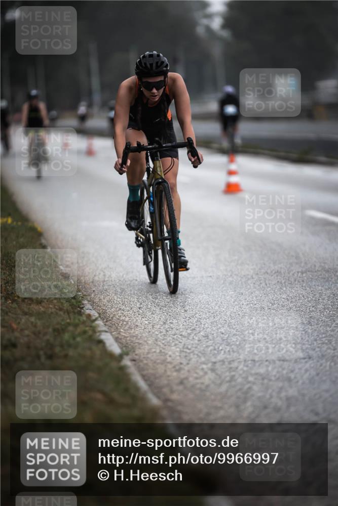 16.08.2026 - KN Förde Triathlon 2026 H.Heesch http://msf.ph/oto/9966997 16.08.2026 09:30:57 Radfahren 122, 149, 214, 223 meine-sportfotos.de