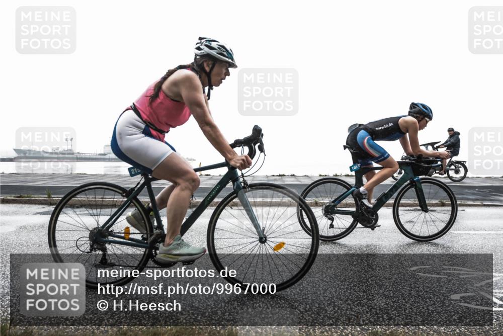 16.08.2026 - KN Förde Triathlon 2026 H.Heesch http://msf.ph/oto/9967000 16.08.2026 09:46:47 Radfahren 187, 215, 236, 247, 262, 265 meine-sportfotos.de