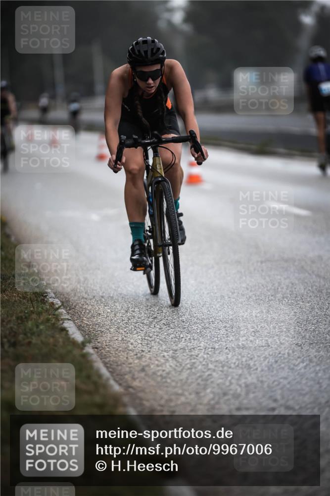 16.08.2026 - KN Förde Triathlon 2026 H.Heesch http://msf.ph/oto/9967006 16.08.2026 09:30:57 Radfahren 122, 149, 214, 223 meine-sportfotos.de