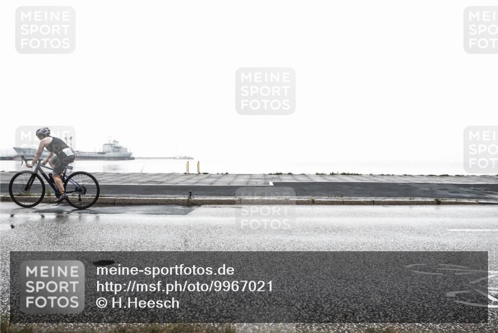 16.08.2026 - KN Förde Triathlon 2026 H.Heesch http://msf.ph/oto/9967021 16.08.2026 09:47:01 Radfahren 131, 166, 170, 178, 805 meine-sportfotos.de