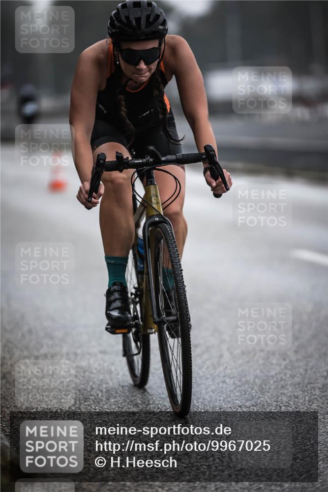 16.08.2026 - KN Förde Triathlon 2026 H.Heesch http://msf.ph/oto/9967025 16.08.2026 09:30:58 Radfahren 122, 130, 149, 214, 223 meine-sportfotos.de