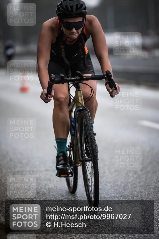 16.08.2026 - KN Förde Triathlon 2026 H.Heesch http://msf.ph/oto/9967027 16.08.2026 09:30:58 Radfahren 122, 130, 149, 214, 223 meine-sportfotos.de