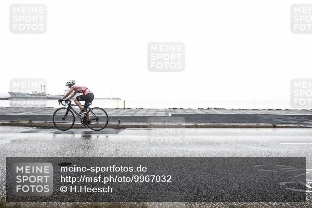 16.08.2026 - KN Förde Triathlon 2026 H.Heesch http://msf.ph/oto/9967032 16.08.2026 09:47:21 Radfahren 248, 254 meine-sportfotos.de