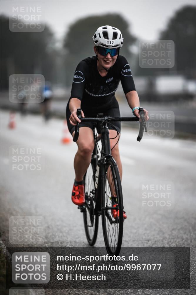 16.08.2026 - KN Förde Triathlon 2026 H.Heesch http://msf.ph/oto/9967077 16.08.2026 09:31:05 Radfahren 117, 130, 214 meine-sportfotos.de