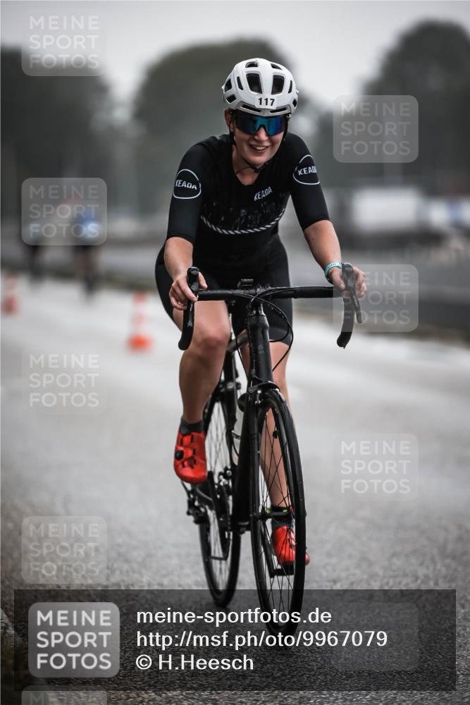 16.08.2026 - KN Förde Triathlon 2026 H.Heesch http://msf.ph/oto/9967079 16.08.2026 09:31:05 Radfahren 117, 130, 214 meine-sportfotos.de