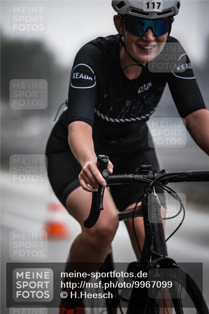 16.08.2026 - KN Förde Triathlon 2026 H.Heesch http://msf.ph/oto/9967099 16.08.2026 09:31:06 Radfahren 117, 130, 167, 182 meine-sportfotos.de