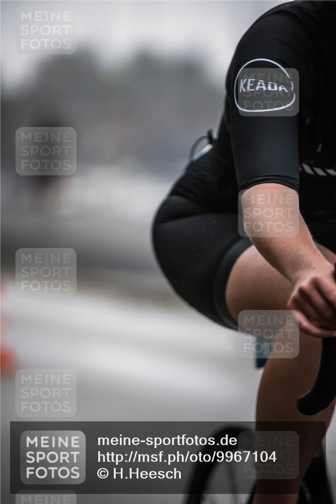 16.08.2026 - KN Förde Triathlon 2026 H.Heesch http://msf.ph/oto/9967104 16.08.2026 09:31:06 Radfahren 117, 130, 167, 182 meine-sportfotos.de