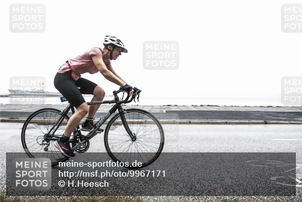 16.08.2026 - KN Förde Triathlon 2026 H.Heesch http://msf.ph/oto/9967171 16.08.2026 09:49:59 Radfahren 117, 186 meine-sportfotos.de