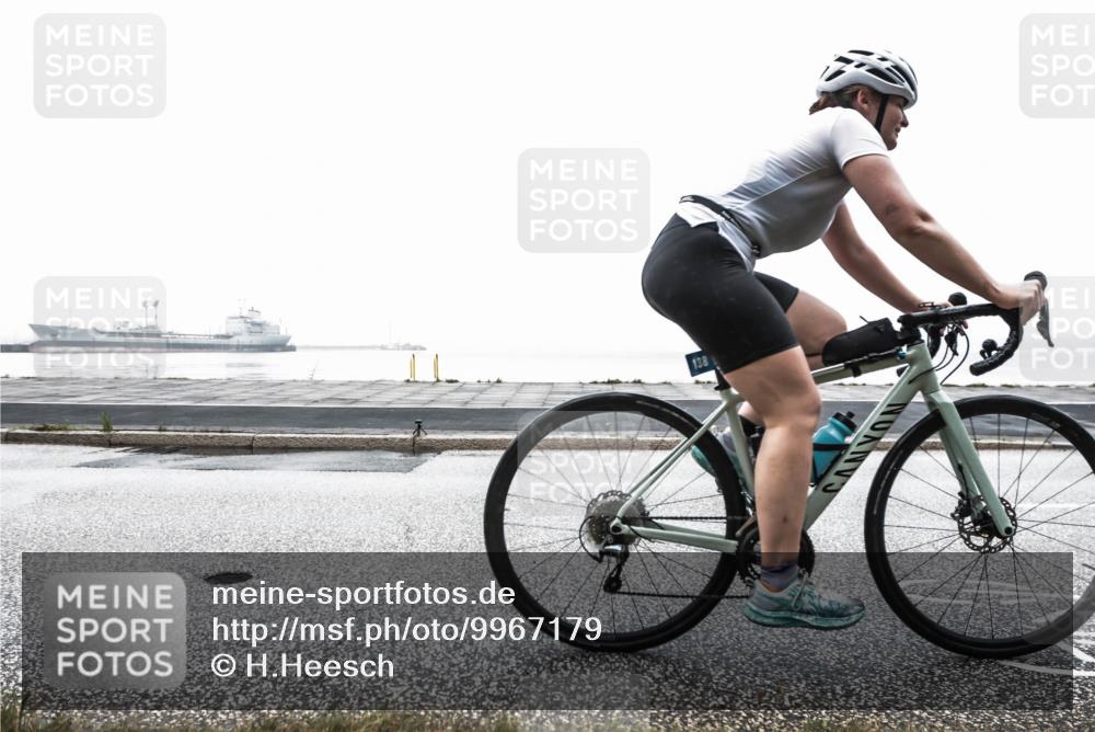 16.08.2026 - KN Förde Triathlon 2026 H.Heesch http://msf.ph/oto/9967179 16.08.2026 09:50:12 Radfahren 138, 156, 242 meine-sportfotos.de