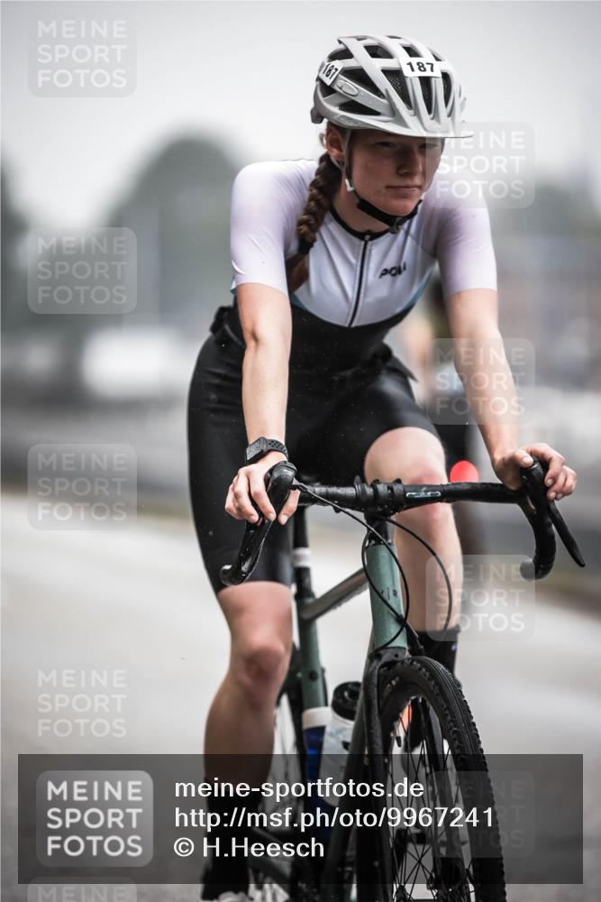 16.08.2026 - KN Förde Triathlon 2026 H.Heesch http://msf.ph/oto/9967241 16.08.2026 09:38:45 Radfahren 126, 166, 187 meine-sportfotos.de