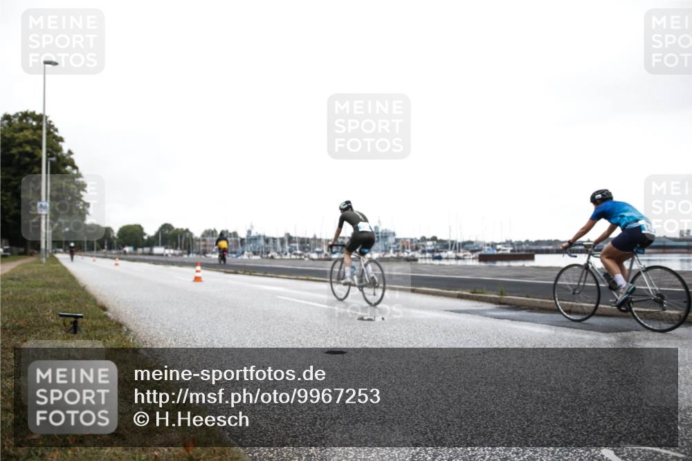 16.08.2026 - KN Förde Triathlon 2026 H.Heesch http://msf.ph/oto/9967253 16.08.2026 09:20:33 Radfahren 146, 149 meine-sportfotos.de