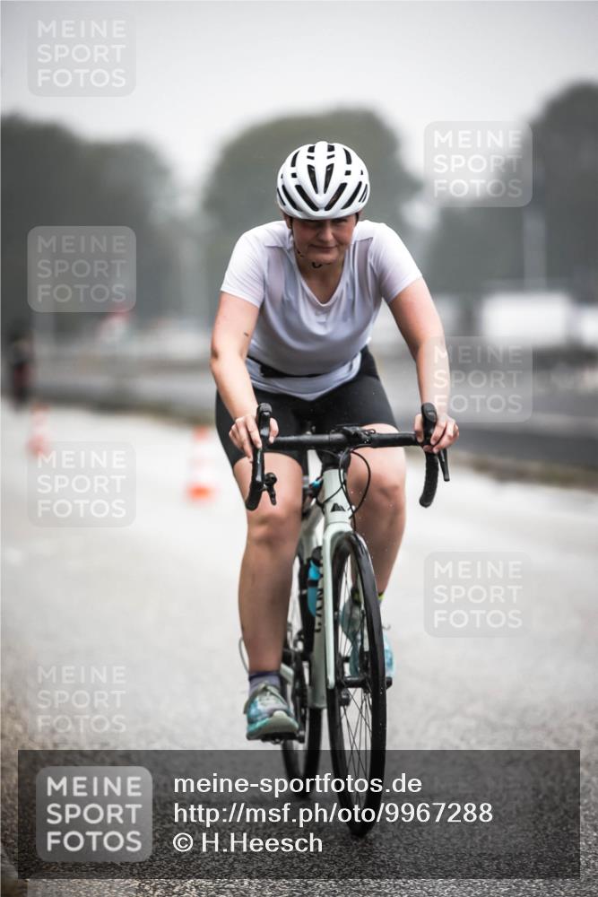 16.08.2026 - KN Förde Triathlon 2026 H.Heesch http://msf.ph/oto/9967288 16.08.2026 09:38:56 Radfahren 122, 128, 138, 156, 171, 174, 186, 211, 259 meine-sportfotos.de