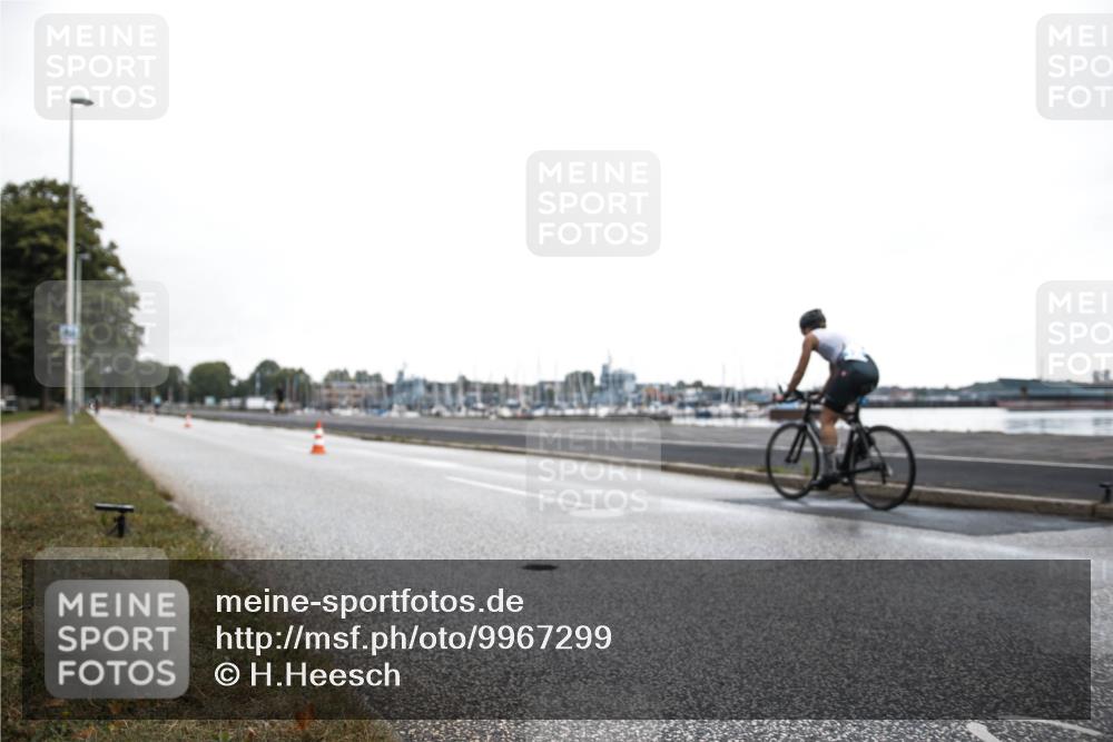 16.08.2026 - KN Förde Triathlon 2026 H.Heesch http://msf.ph/oto/9967299 16.08.2026 09:22:23 Radfahren  meine-sportfotos.de
