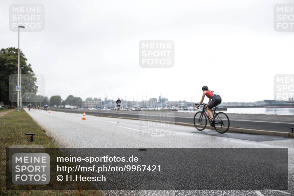 16.08.2026 - KN Förde Triathlon 2026 H.Heesch http://msf.ph/oto/9967421 16.08.2026 09:25:55 Radfahren 114, 195, 200 meine-sportfotos.de