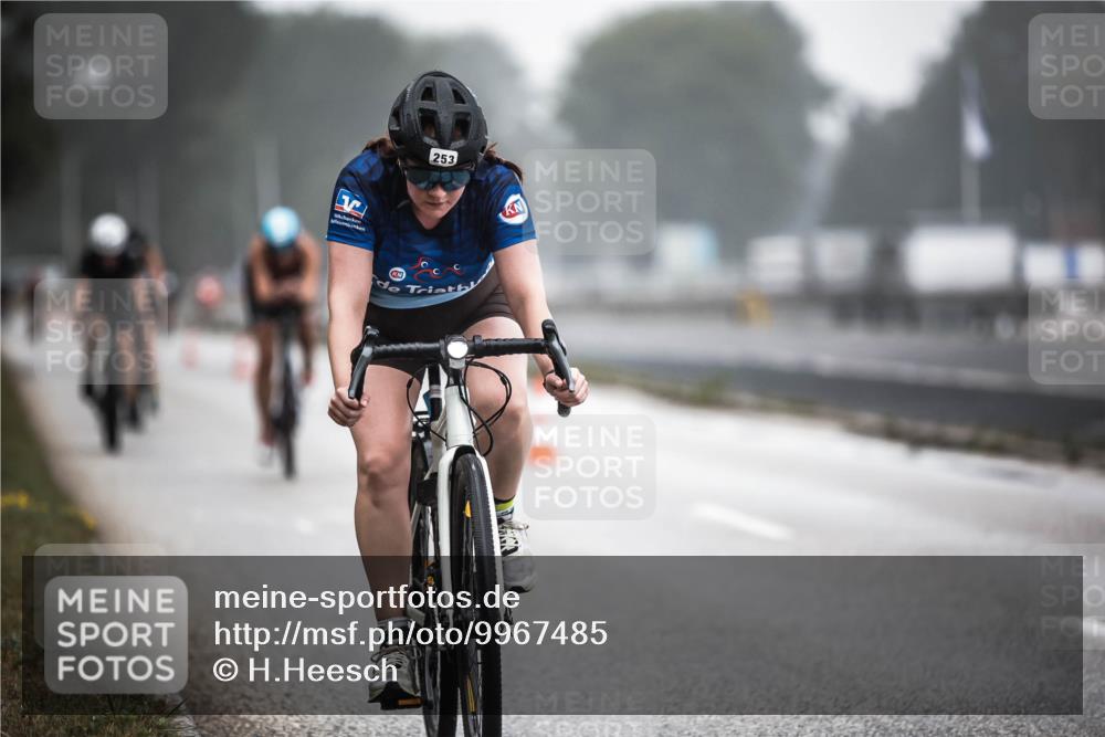 16.08.2026 - KN Förde Triathlon 2026 H.Heesch http://msf.ph/oto/9967485 16.08.2026 09:39:37 Radfahren 119, 227, 242, 253, 537 meine-sportfotos.de