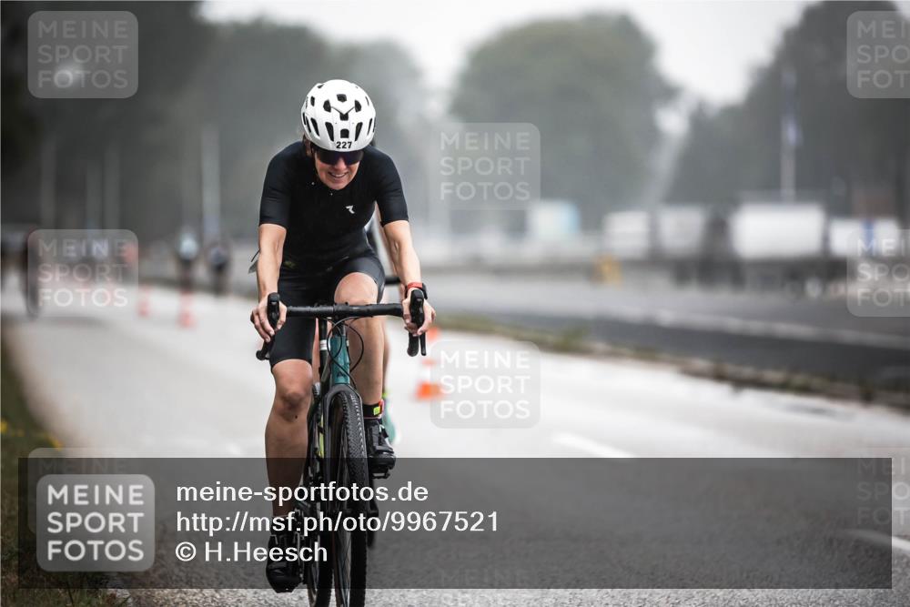 16.08.2026 - KN Förde Triathlon 2026 H.Heesch http://msf.ph/oto/9967521 16.08.2026 09:39:41 Radfahren 119, 227, 242, 253, 537 meine-sportfotos.de