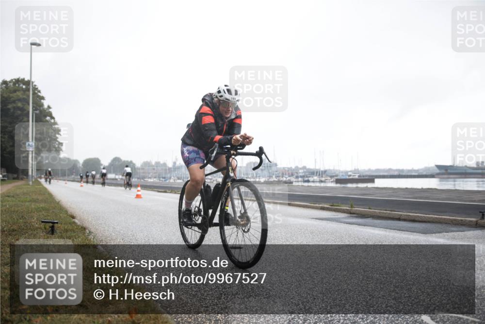 16.08.2026 - KN Förde Triathlon 2026 H.Heesch http://msf.ph/oto/9967527 16.08.2026 09:28:12 Radfahren 152, 169, 191, 214, 225 meine-sportfotos.de