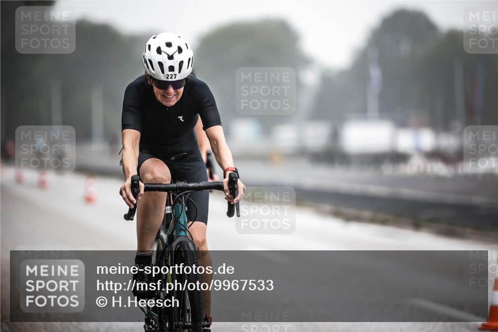 16.08.2026 - KN Förde Triathlon 2026 H.Heesch http://msf.ph/oto/9967533 16.08.2026 09:39:41 Radfahren 119, 227, 242, 253, 537 meine-sportfotos.de