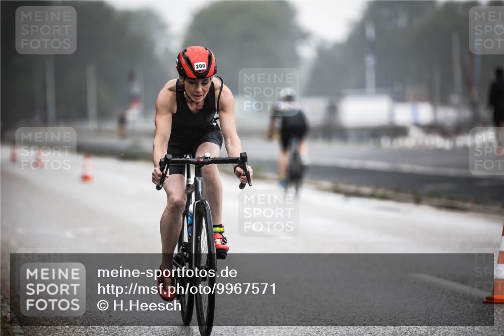 16.08.2026 - KN Förde Triathlon 2026 H.Heesch http://msf.ph/oto/9967571 16.08.2026 09:39:50 Radfahren 167, 200, 217 meine-sportfotos.de