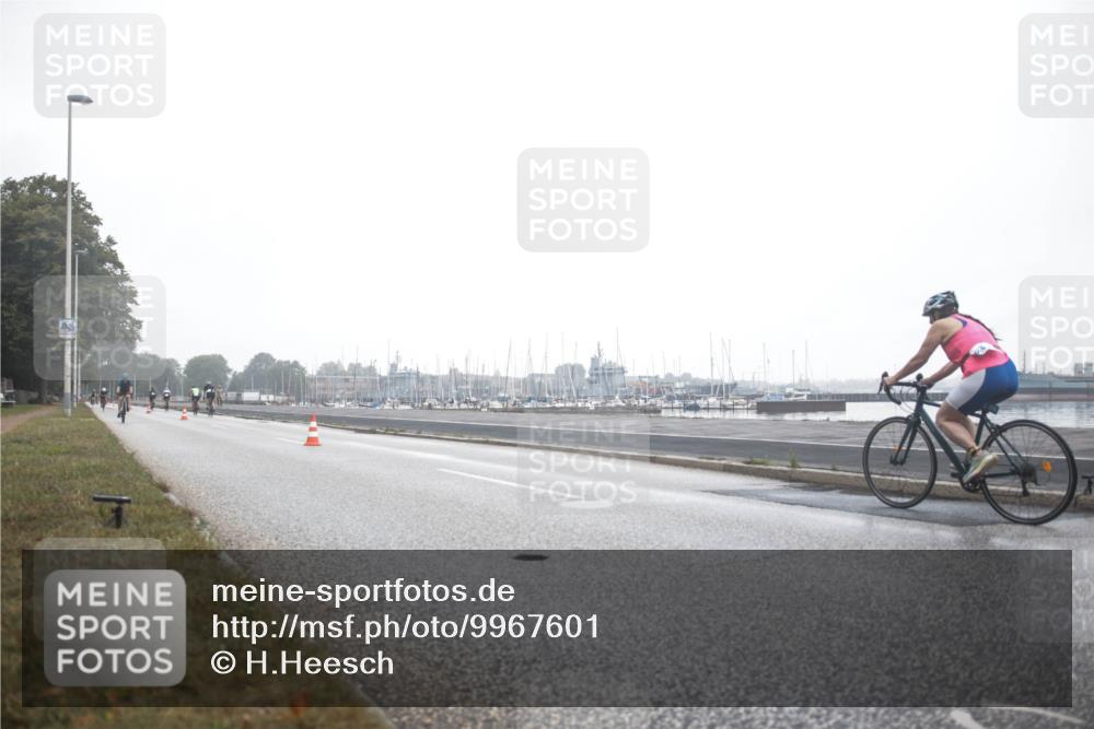 16.08.2026 - KN Förde Triathlon 2026 H.Heesch http://msf.ph/oto/9967601 16.08.2026 09:30:19 Radfahren 142, 146, 171, 235 meine-sportfotos.de