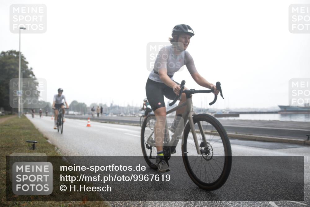 16.08.2026 - KN Förde Triathlon 2026 H.Heesch http://msf.ph/oto/9967619 16.08.2026 09:30:46 Radfahren 129, 160, 194, 205, 239, 248 meine-sportfotos.de