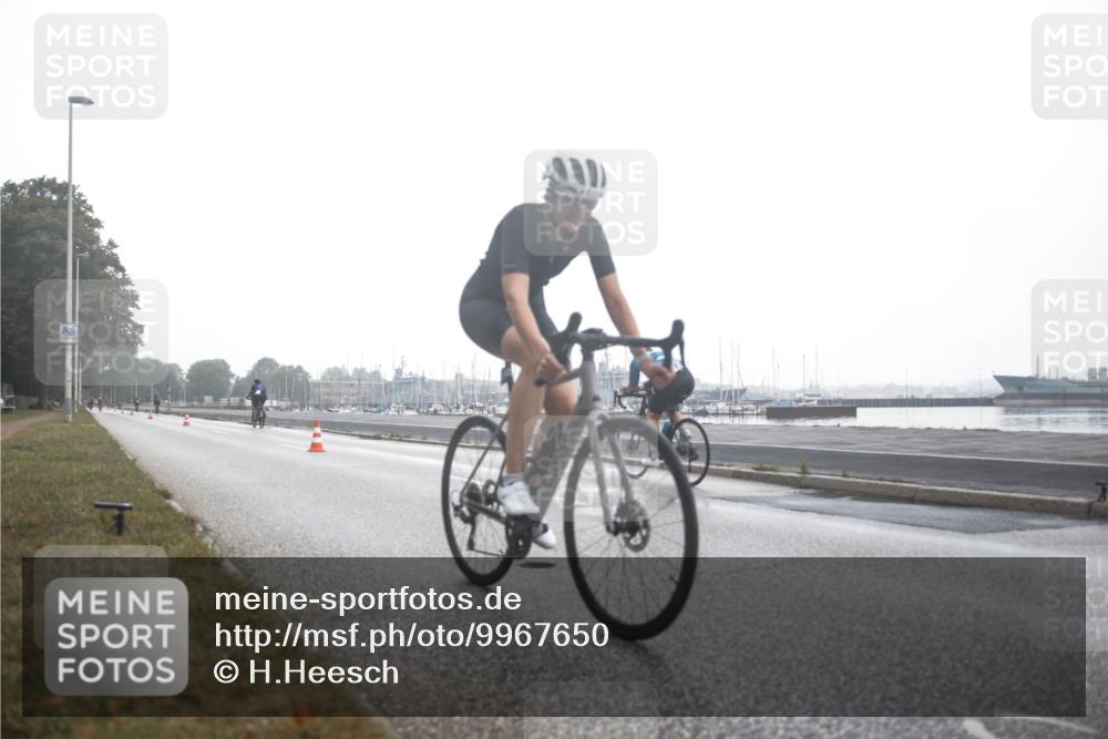 16.08.2026 - KN Förde Triathlon 2026 H.Heesch http://msf.ph/oto/9967650 16.08.2026 09:31:35 Radfahren 217, 222 meine-sportfotos.de