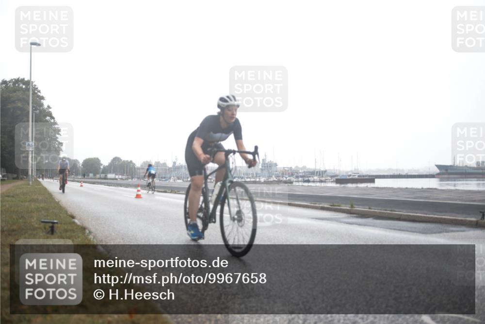 16.08.2026 - KN Förde Triathlon 2026 H.Heesch http://msf.ph/oto/9967658 16.08.2026 09:31:54 Radfahren 106, 140, 242, 245 meine-sportfotos.de