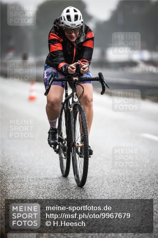 16.08.2026 - KN Förde Triathlon 2026 H.Heesch http://msf.ph/oto/9967679 16.08.2026 09:40:09 Radfahren 146, 159, 169, 214 meine-sportfotos.de