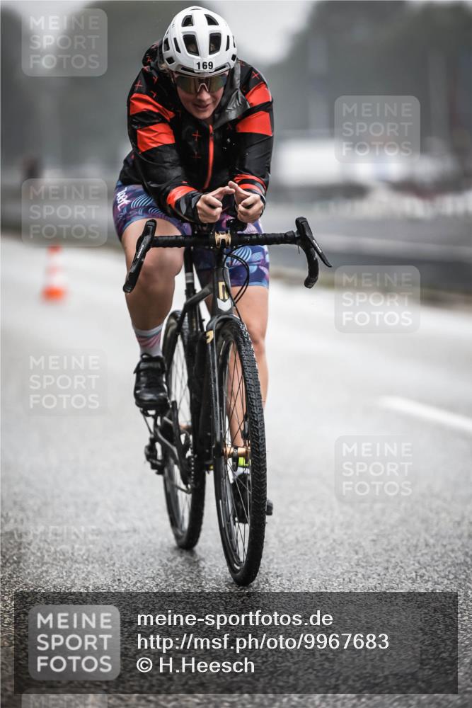 16.08.2026 - KN Förde Triathlon 2026 H.Heesch http://msf.ph/oto/9967683 16.08.2026 09:40:09 Radfahren 146, 159, 169, 214 meine-sportfotos.de
