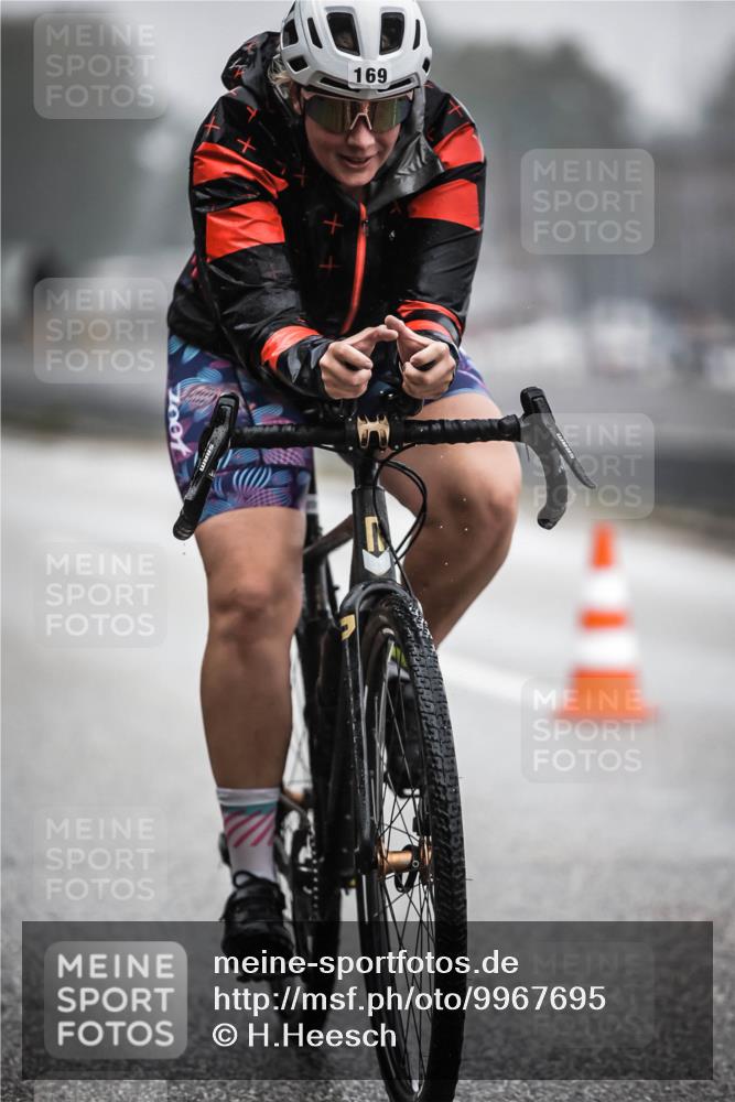 16.08.2026 - KN Förde Triathlon 2026 H.Heesch http://msf.ph/oto/9967695 16.08.2026 09:40:10 Radfahren 159, 160, 169, 214 meine-sportfotos.de