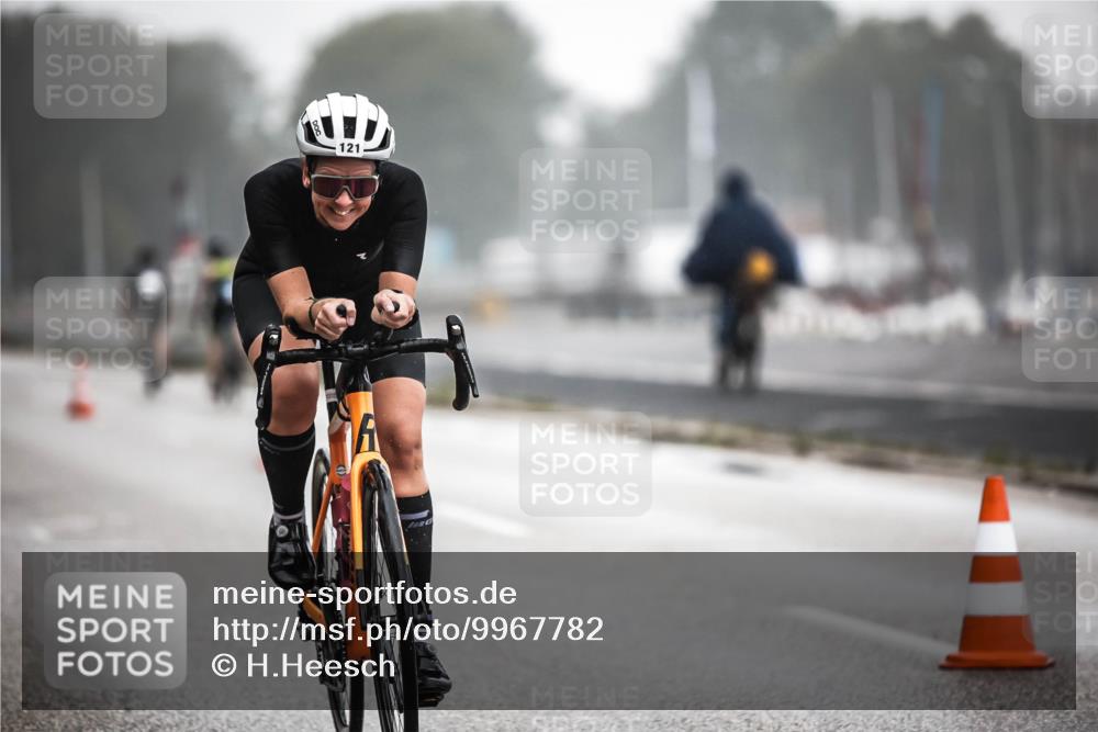 16.08.2026 - KN Förde Triathlon 2026 H.Heesch http://msf.ph/oto/9967782 16.08.2026 09:40:20 Radfahren 110, 116, 121, 142, 148, 206 meine-sportfotos.de