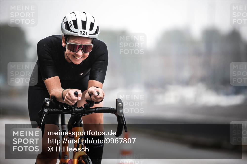 16.08.2026 - KN Förde Triathlon 2026 H.Heesch http://msf.ph/oto/9967807 16.08.2026 09:40:21 Radfahren 110, 121, 127, 140, 142, 148, 176, 191, 206 meine-sportfotos.de