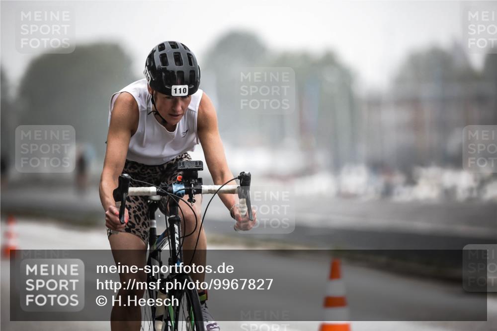 16.08.2026 - KN Förde Triathlon 2026 H.Heesch http://msf.ph/oto/9967827 16.08.2026 09:40:23 Radfahren 106, 110, 121, 127, 140, 142, 176, 191, 206 meine-sportfotos.de