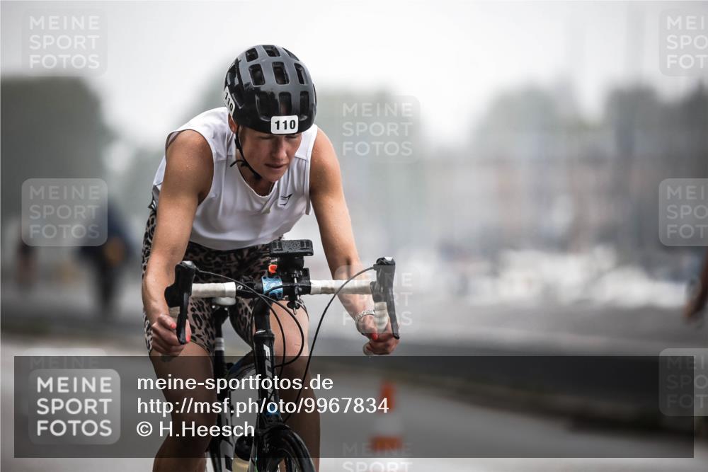 16.08.2026 - KN Förde Triathlon 2026 H.Heesch http://msf.ph/oto/9967834 16.08.2026 09:40:23 Radfahren 106, 110, 121, 127, 140, 142, 176, 191, 206 meine-sportfotos.de