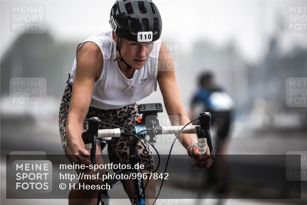 16.08.2026 - KN Förde Triathlon 2026 H.Heesch http://msf.ph/oto/9967842 16.08.2026 09:40:23 Radfahren 106, 110, 121, 127, 140, 142, 176, 191, 206 meine-sportfotos.de