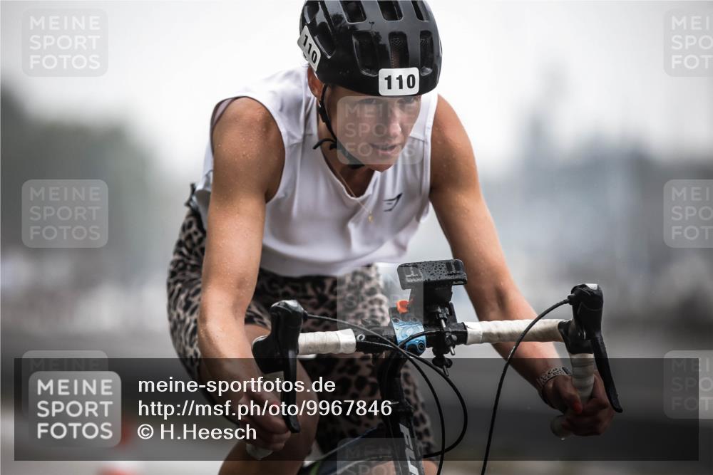 16.08.2026 - KN Förde Triathlon 2026 H.Heesch http://msf.ph/oto/9967846 16.08.2026 09:40:23 Radfahren 106, 110, 121, 127, 140, 142, 176, 191, 206 meine-sportfotos.de