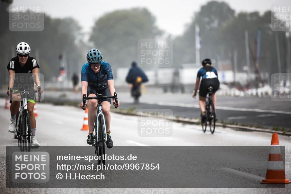 16.08.2026 - KN Förde Triathlon 2026 H.Heesch http://msf.ph/oto/9967854 16.08.2026 09:40:24 Radfahren 106, 110, 127, 140, 142, 176, 191, 206 meine-sportfotos.de