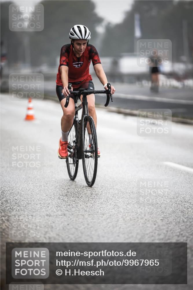 16.08.2026 - KN Förde Triathlon 2026 H.Heesch http://msf.ph/oto/9967965 16.08.2026 09:40:41 Radfahren 139, 184, 232 meine-sportfotos.de