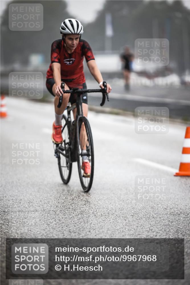 16.08.2026 - KN Förde Triathlon 2026 H.Heesch http://msf.ph/oto/9967968 16.08.2026 09:40:41 Radfahren 139, 184, 232 meine-sportfotos.de