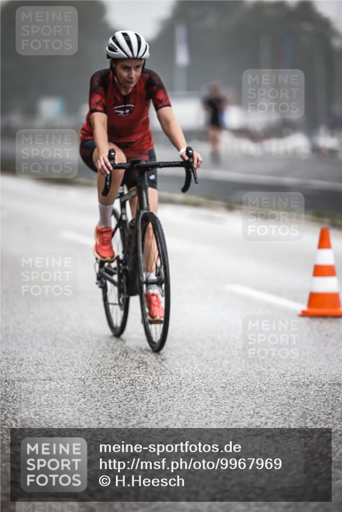 16.08.2026 - KN Förde Triathlon 2026 H.Heesch http://msf.ph/oto/9967969 16.08.2026 09:40:41 Radfahren 139, 184, 232 meine-sportfotos.de