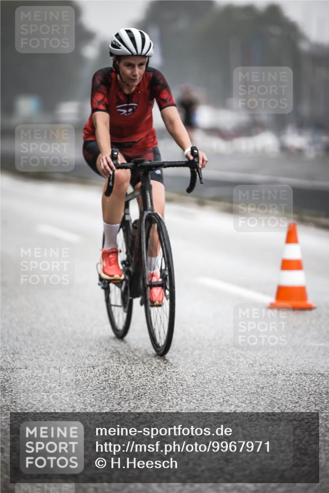 16.08.2026 - KN Förde Triathlon 2026 H.Heesch http://msf.ph/oto/9967971 16.08.2026 09:40:41 Radfahren 139, 184, 232 meine-sportfotos.de