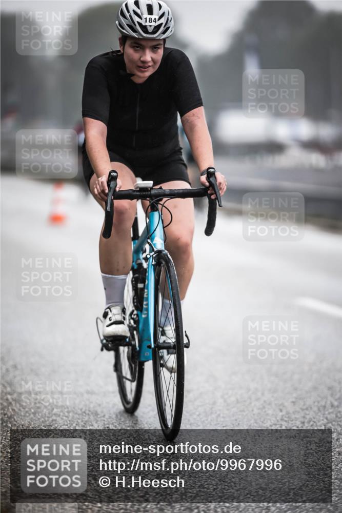 16.08.2026 - KN Förde Triathlon 2026 H.Heesch http://msf.ph/oto/9967996 16.08.2026 09:40:46 Radfahren 184 meine-sportfotos.de