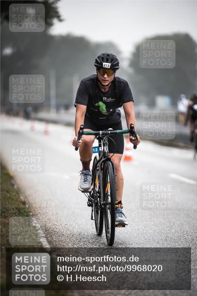 16.08.2026 - KN Förde Triathlon 2026 H.Heesch http://msf.ph/oto/9968020 16.08.2026 09:41:01 Radfahren 152, 212 meine-sportfotos.de