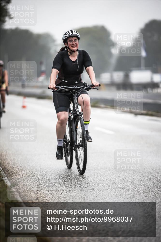 16.08.2026 - KN Förde Triathlon 2026 H.Heesch http://msf.ph/oto/9968037 16.08.2026 09:41:16 Radfahren 149, 205, 233, 234, 240, 264 meine-sportfotos.de