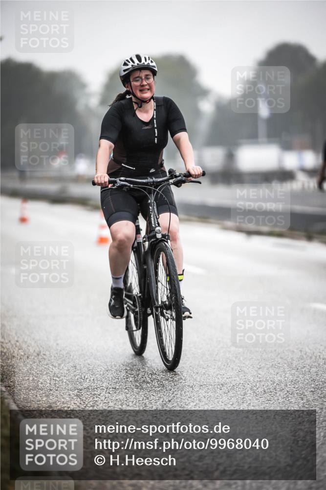 16.08.2026 - KN Förde Triathlon 2026 H.Heesch http://msf.ph/oto/9968040 16.08.2026 09:41:16 Radfahren 149, 205, 233, 234, 240, 264 meine-sportfotos.de