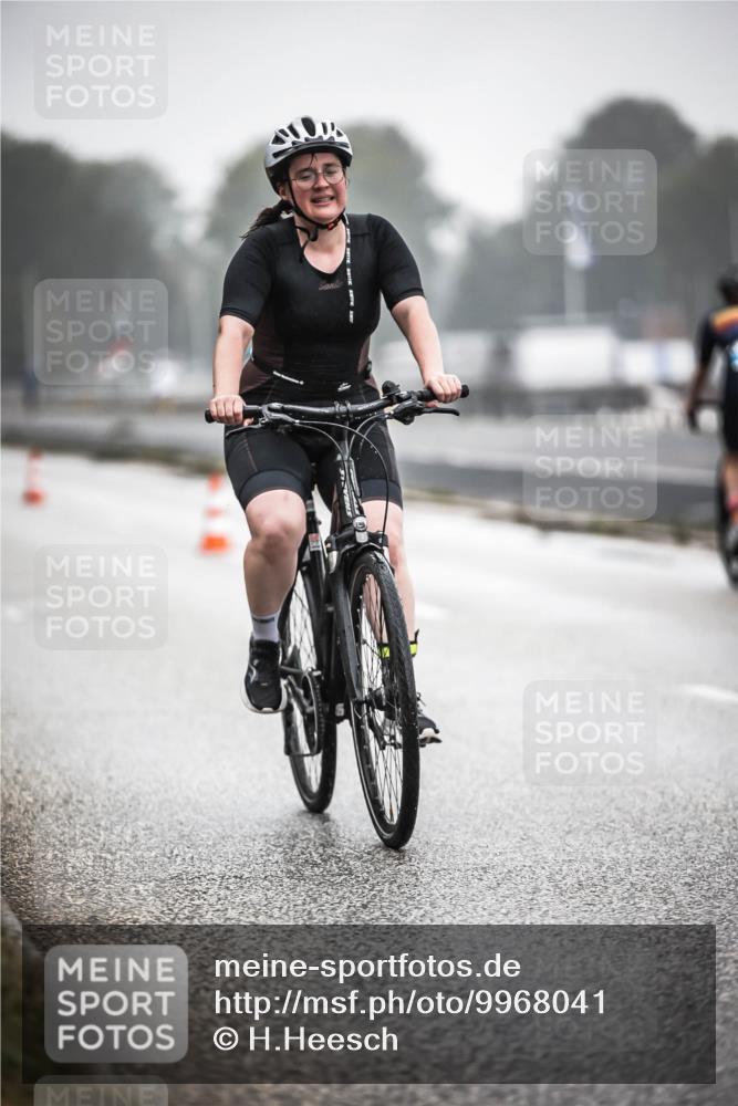 16.08.2026 - KN Förde Triathlon 2026 H.Heesch http://msf.ph/oto/9968041 16.08.2026 09:41:16 Radfahren 149, 205, 233, 234, 240, 264 meine-sportfotos.de
