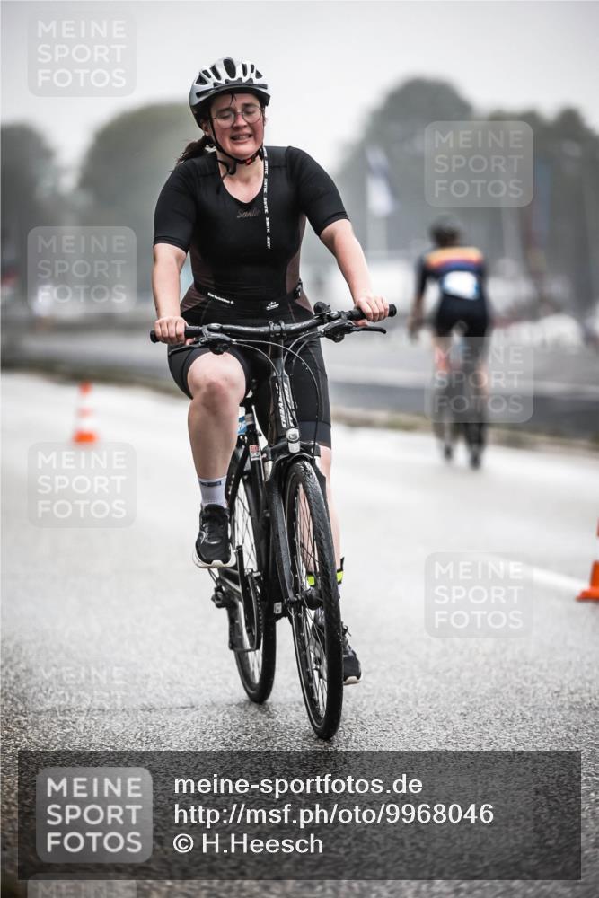 16.08.2026 - KN Förde Triathlon 2026 H.Heesch http://msf.ph/oto/9968046 16.08.2026 09:41:17 Radfahren 149, 205, 233, 234, 240, 264 meine-sportfotos.de