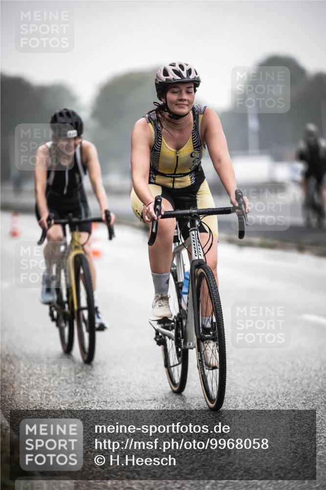 16.08.2026 - KN Förde Triathlon 2026 H.Heesch http://msf.ph/oto/9968058 16.08.2026 09:41:18 Radfahren 149, 205, 233, 234, 240, 264 meine-sportfotos.de