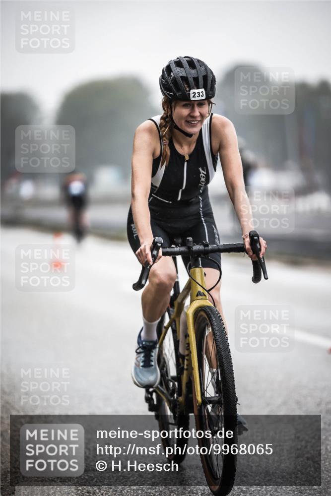 16.08.2026 - KN Förde Triathlon 2026 H.Heesch http://msf.ph/oto/9968065 16.08.2026 09:41:19 Radfahren 149, 205, 233, 234, 240, 264 meine-sportfotos.de