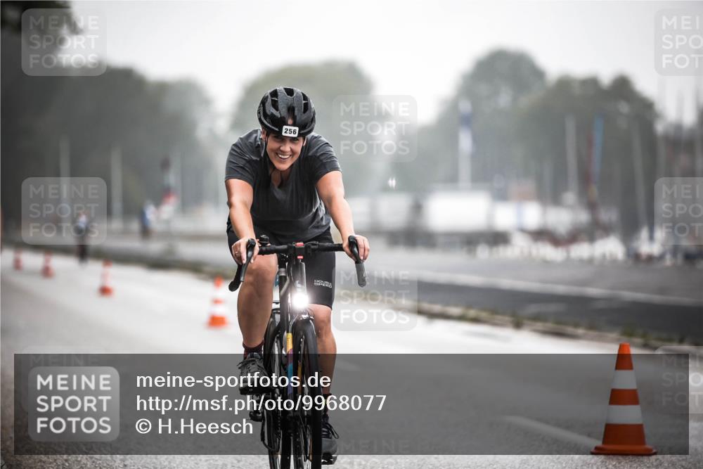 16.08.2026 - KN Förde Triathlon 2026 H.Heesch http://msf.ph/oto/9968077 16.08.2026 09:41:25 Radfahren 122, 256 meine-sportfotos.de